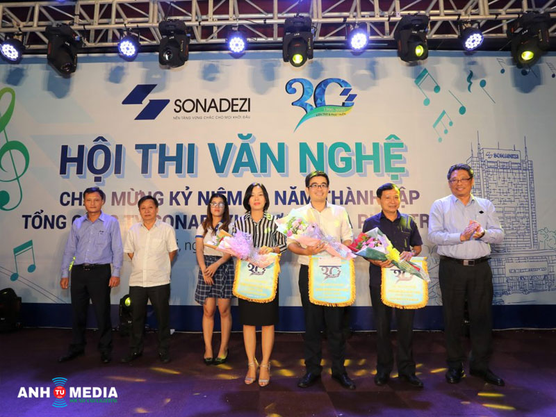 Anh-tu-media-don-vi-to-chuc-hoi-thi-van-nghe-tai-da-nang-uy-tin-anhtumedia
