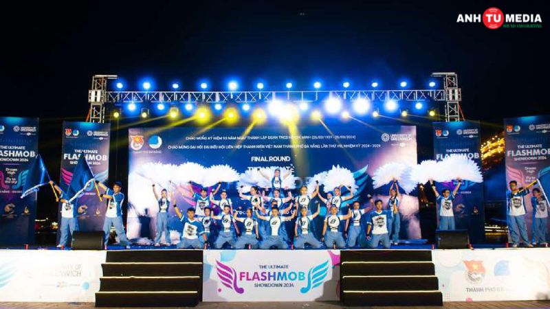 Anh-tu-media-to-chuc-su-kien-am-nhac-greenwich-flashmob-2