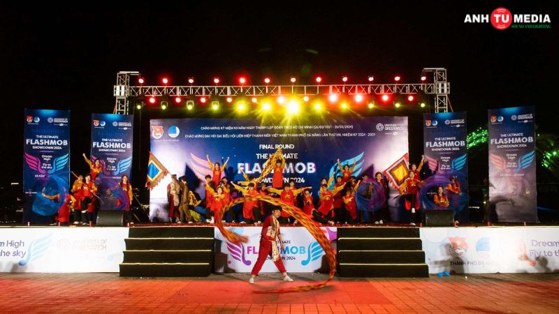 Anh-tu-media-to-chuc-su-kien-am-nhac-greenwich-flashmob-8