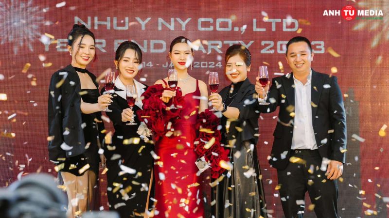 Anh-tu-media-to-chuc-year-end-party-cho-cong-ty-tnhh-nhu-y-ny-2