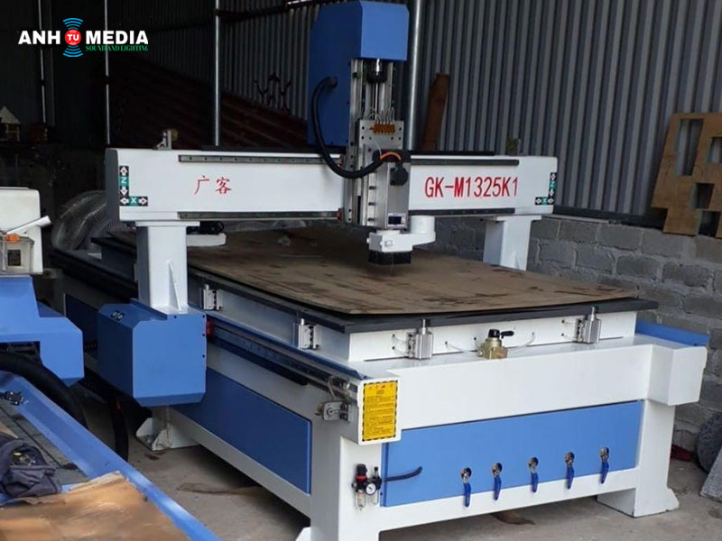 Cat-cnc-go-anhtumedia