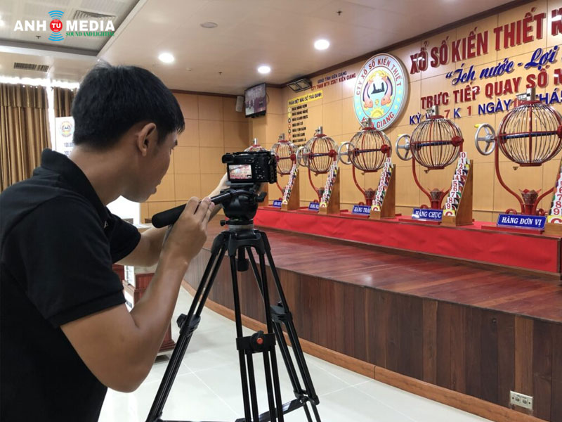 Nhung-loai-hinh-dich-vu-quay-phim-chup-hinh-hien-nay-anhtumedia