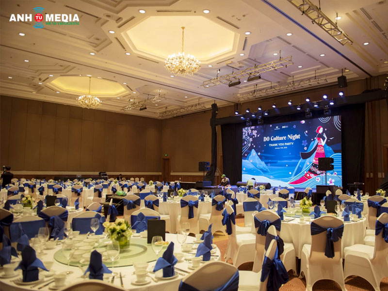 Trang-thiet-bi-su-kien-hien-dai-anhtumedia