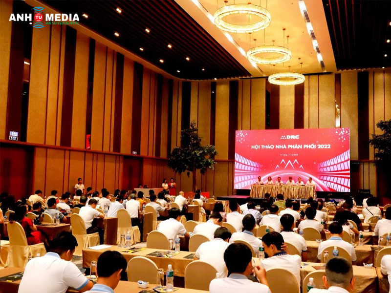 Y-nghia-cua-viec-to-chuc-hoi-nghi-khach-hang-tai-da-nang-anhtumedia