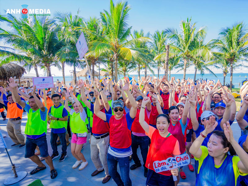 Y-nghia-cua-viec-to-chuc-team-building-tai-da-nang-anhtumedia