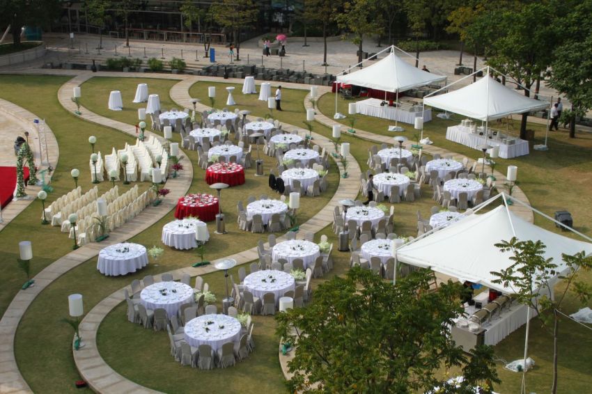 Regular-large-vjh-4187_podium_day_1_small