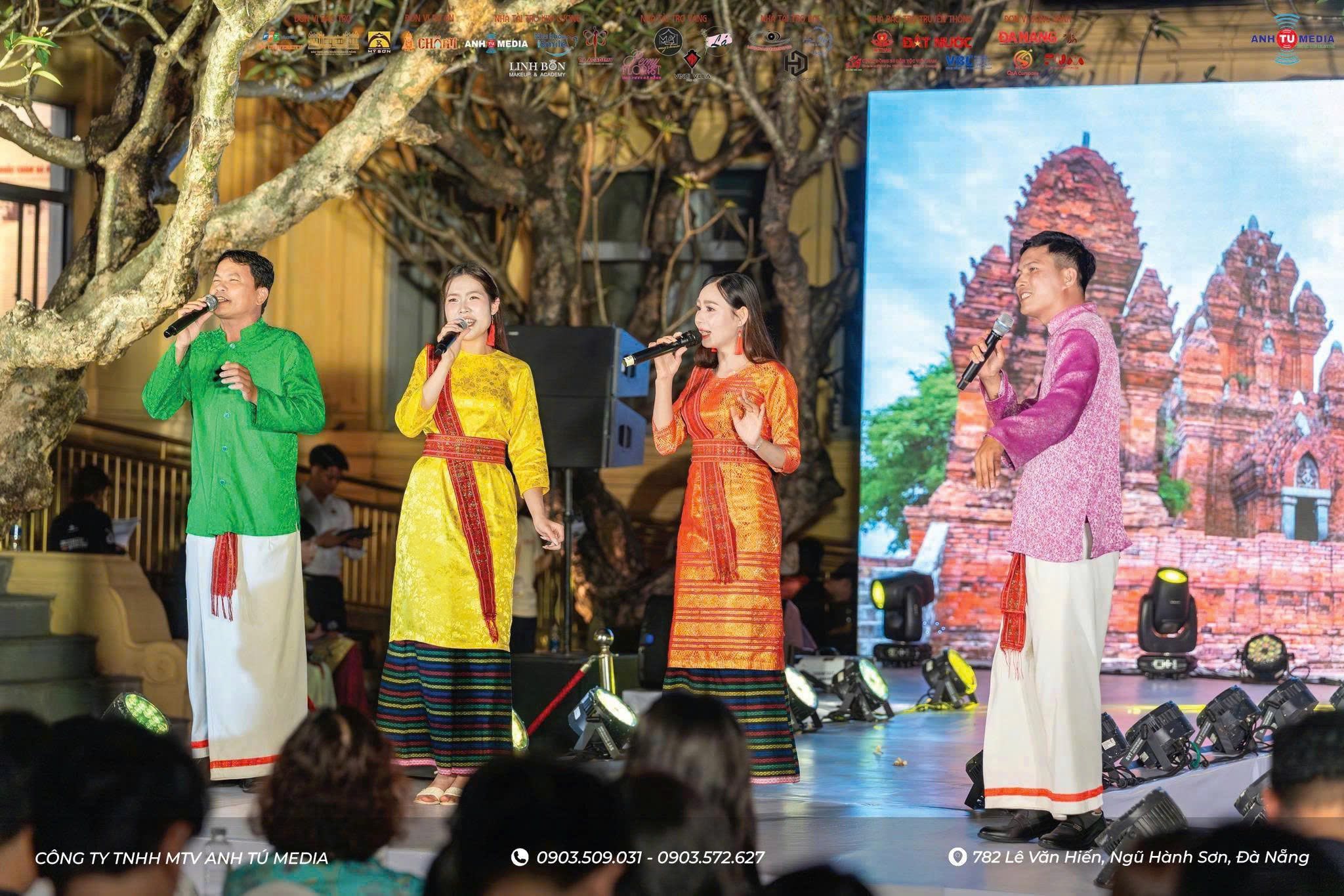 Sân khấu “CHĂM HỘI – VŨ KHÚC GIAO DUYÊN”